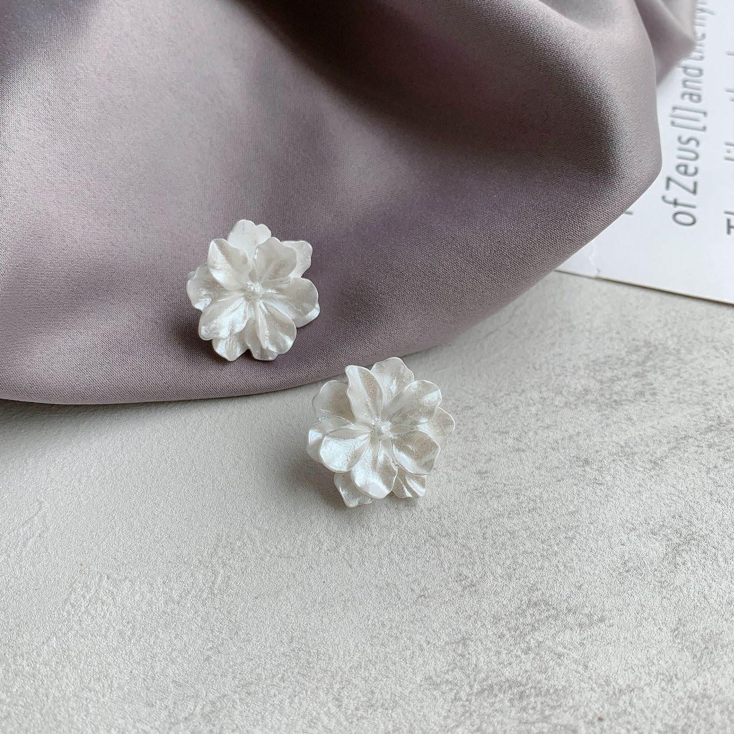 Petal Pearl Earrings