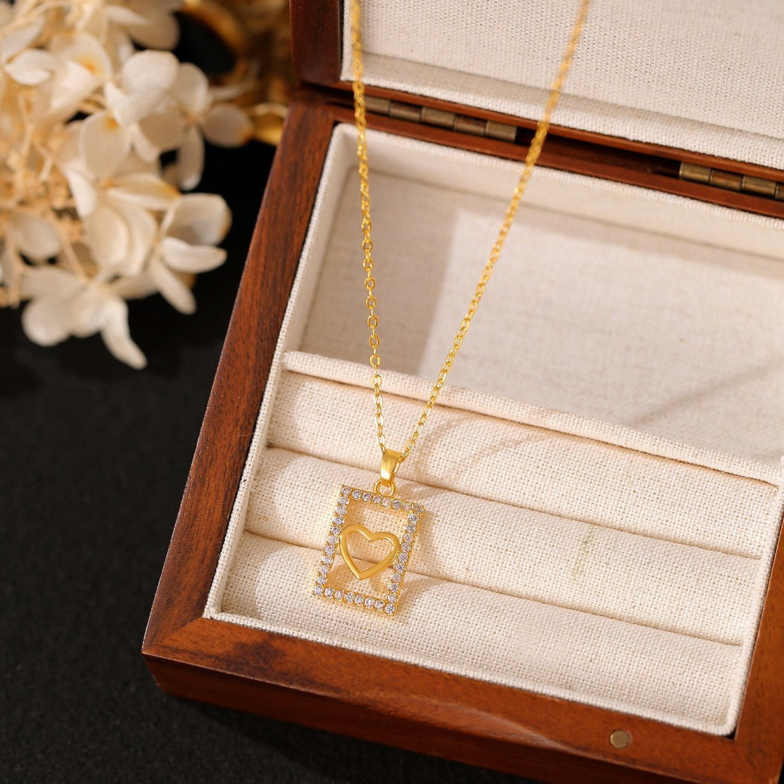 Heart Frame Necklace